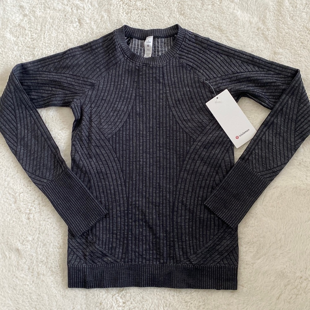 ❤️ Lululemon Rest Less Pullover Size 6 ACBL/WHT NWT